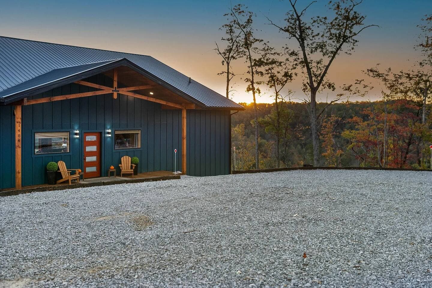 Skybox Cabin | Panoramic Gorge Views + Hot Tub — photo 72 of 100