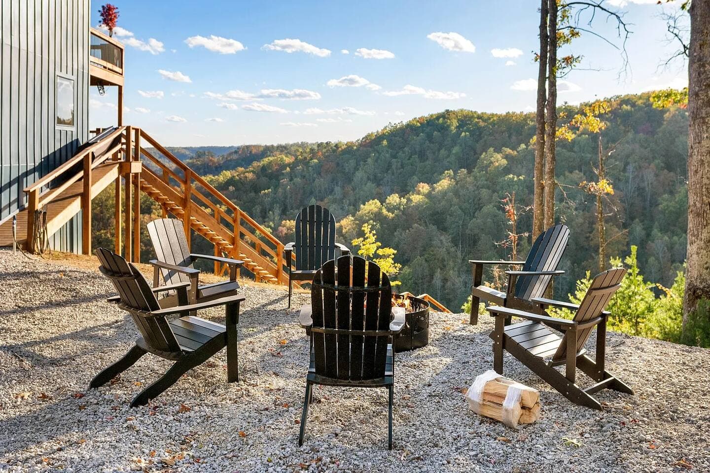 Skybox Cabin | Panoramic Gorge Views + Hot Tub — photo 98 of 100