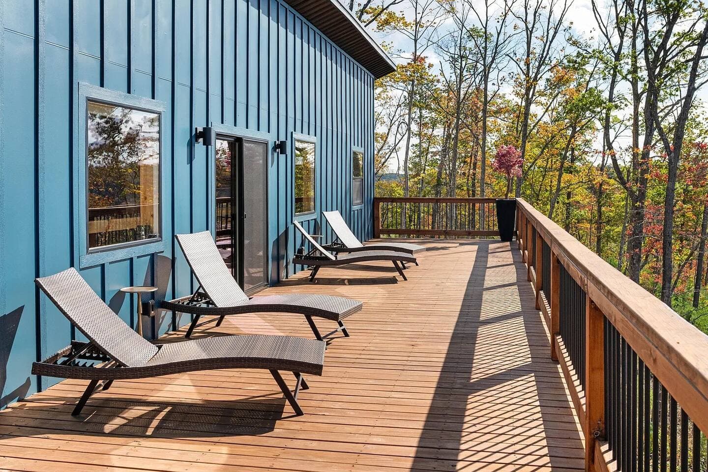 Skybox Cabin | Panoramic Gorge Views + Hot Tub — photo 49 of 100